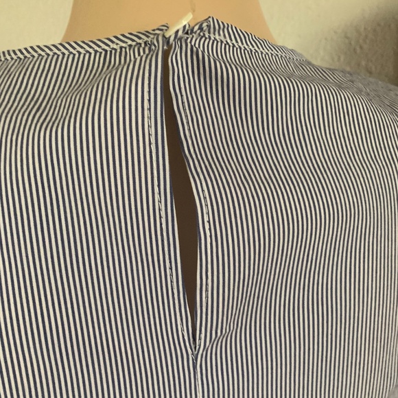 Anna Kully women’s striped blouse w/appliqué on front - Picture 4 of 10